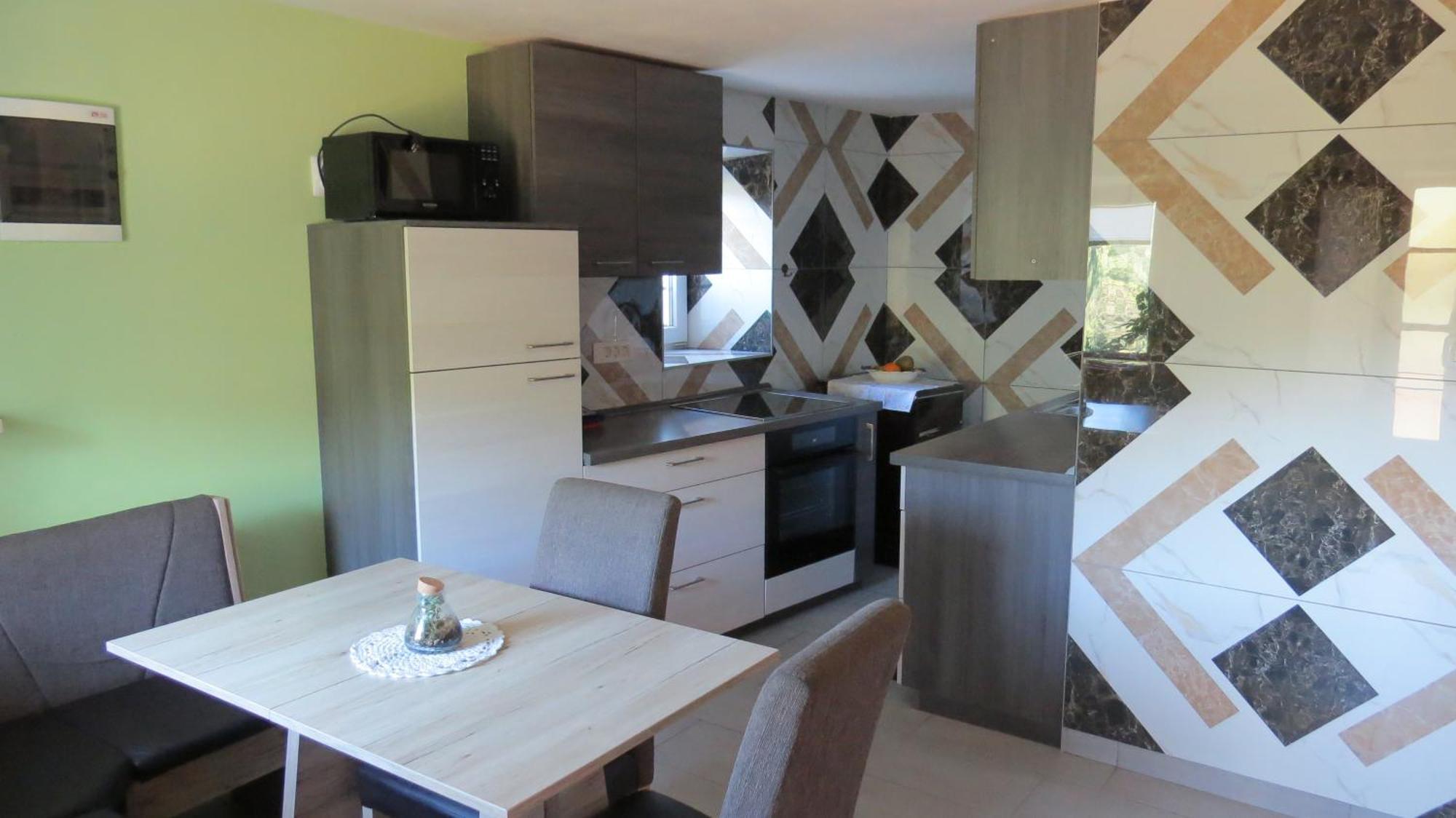 Rocinj Apartmaji Nena מראה חיצוני תמונה