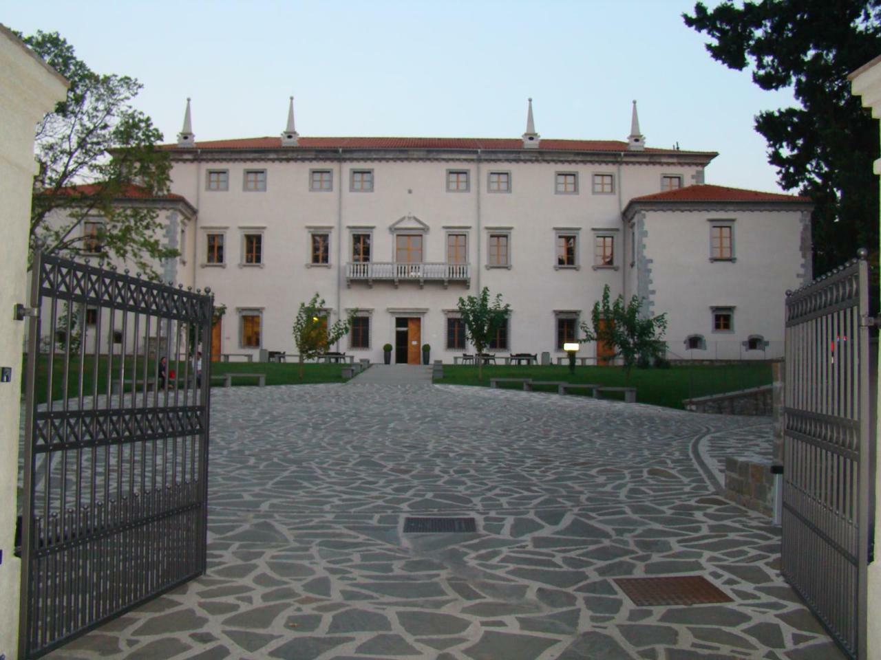 Rocinj Apartmaji Nena מראה חיצוני תמונה