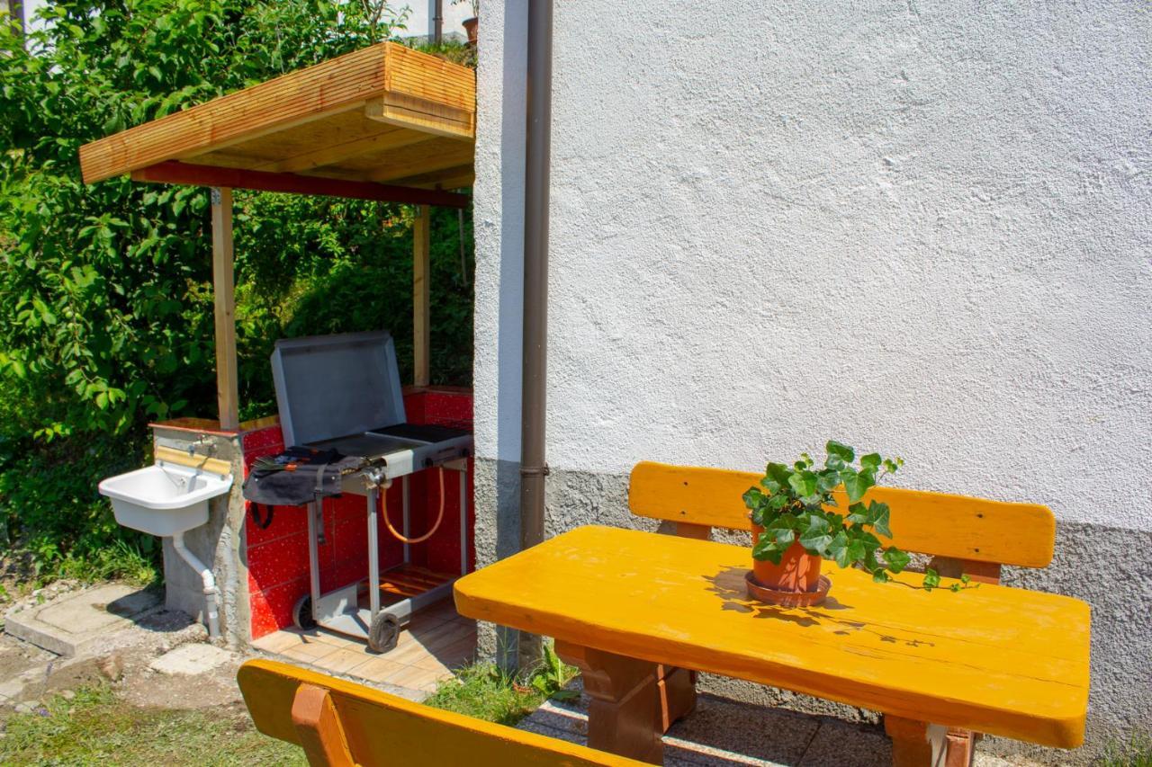 Rocinj Apartmaji Nena מראה חיצוני תמונה